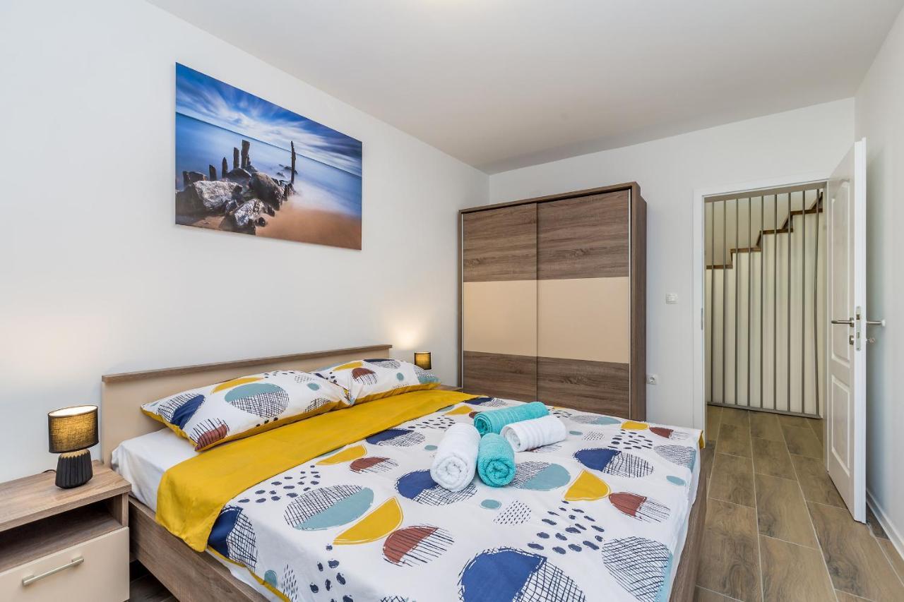 Holiday House Sunlight With Heated Pool مالينسكا المظهر الخارجي الصورة